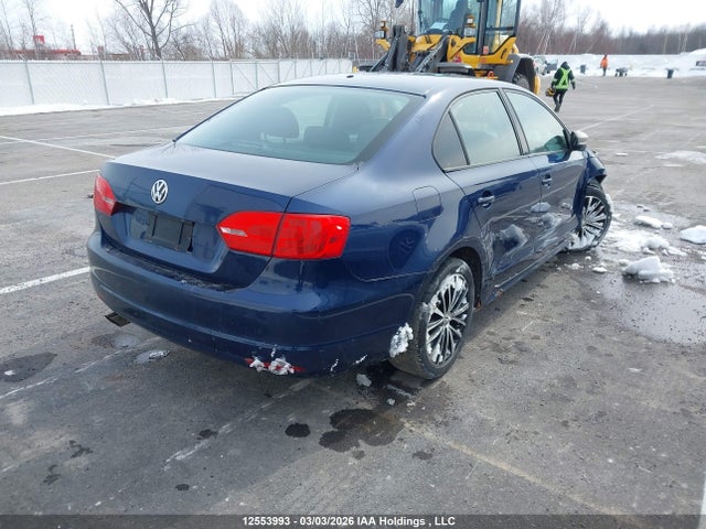 12553993 :رقم المزاد ، 3VW2K7AJ6BM073602 vin ، 2011 Volkswagen Jetta 2.0l Trendline/2.0l Trendline+ مزاد بيع