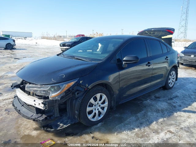5YFBPMBE5NP346241 Toyota COROLLA LE