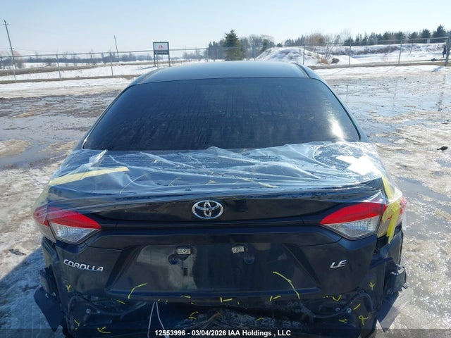 5YFBPMBE5NP346241 Toyota COROLLA LE