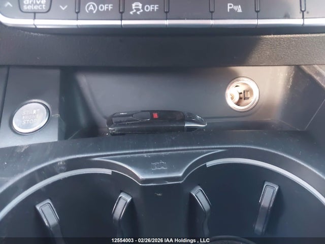 2017 Audi A4 2.0t Progressiv მანქანა იყიდება აუქციონზე, vin: WAUBNAF45HN009928, აუქციონის ნომერი: 12554003