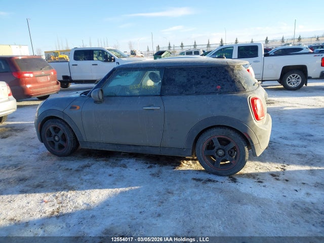 WMWXP5C52G3B15206 Mini 3 Door Cooper
