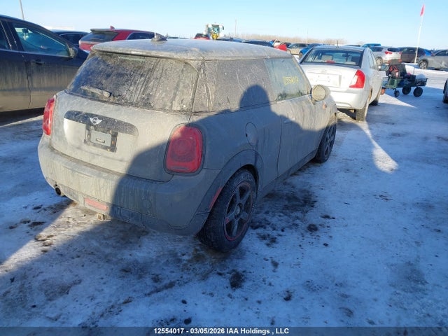 WMWXP5C52G3B15206 Mini 3 Door Cooper
