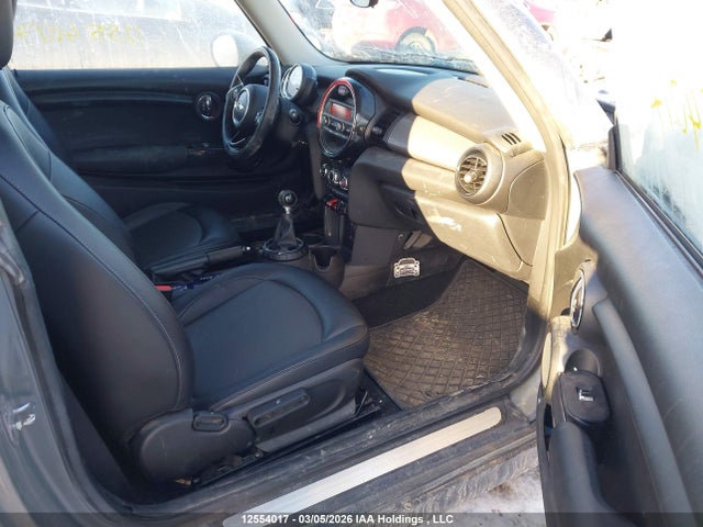 WMWXP5C52G3B15206 Mini 3 Door Cooper
