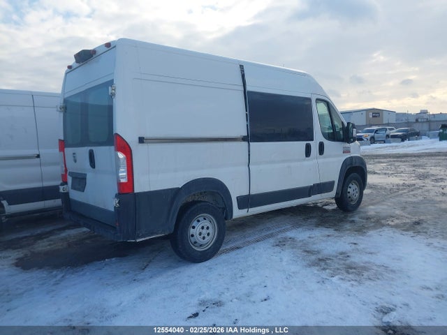 12554040 :رقم المزاد ، 3C6TRVCG8LE109897 vin ، 2020 Ram Promaster 2500 2500 High مزاد بيع