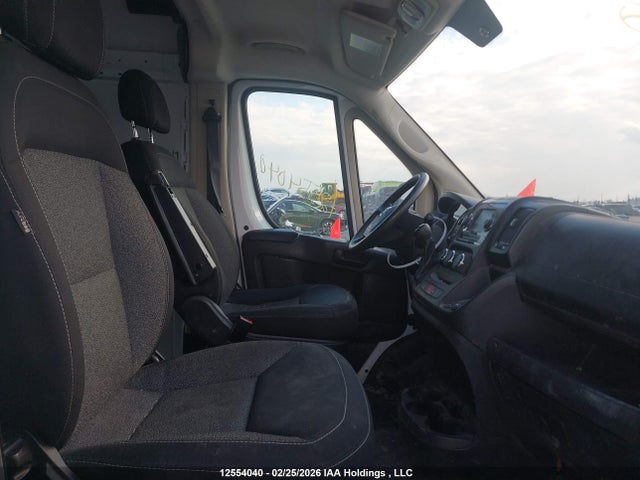 12554040 :رقم المزاد ، 3C6TRVCG8LE109897 vin ، 2020 Ram Promaster 2500 2500 High مزاد بيع