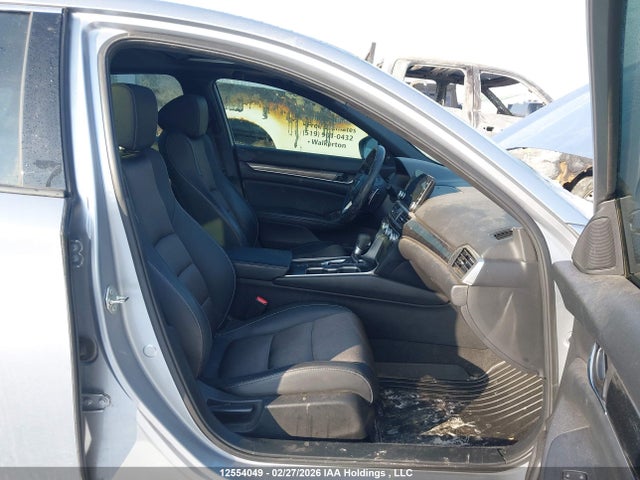 1HGCV1F39JA806647 Honda Accord Sport
