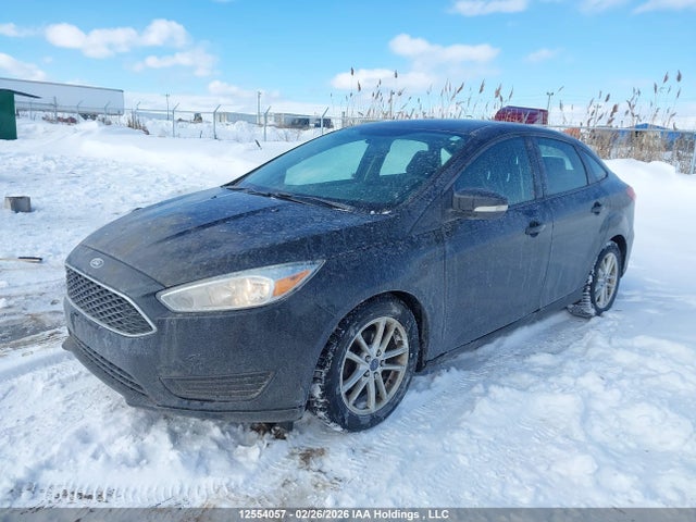 Ford FOCUS SE 2015 1FADP3F22FL327617 Image 2