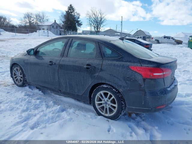 Ford FOCUS SE 2015 1FADP3F22FL327617 Image 3