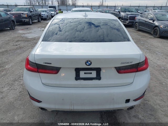3MW5R7J02L8B26774 BMW 330i Xdrive