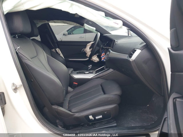 3MW5R7J02L8B26774 BMW 330i Xdrive