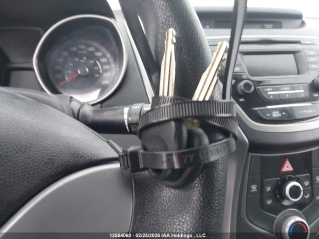 5NPDH4AE3GH713211 Hyundai Elantra L