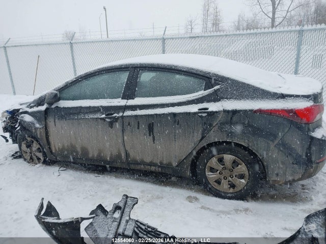 5NPDH4AE3GH713211 Hyundai Elantra L