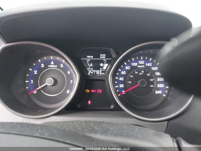 5NPDH4AE3GH713211 Hyundai Elantra L