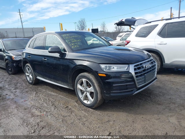 WA1BNAFY9J2088530 Audi Q5 Premium Plus