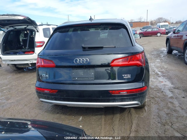 WA1BNAFY9J2088530 Audi Q5 Premium Plus
