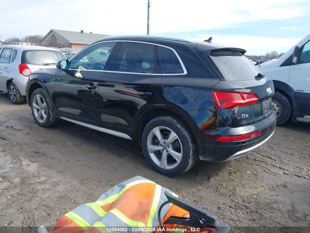 WA1BNAFY9J2088530 Audi Q5 Premium Plus