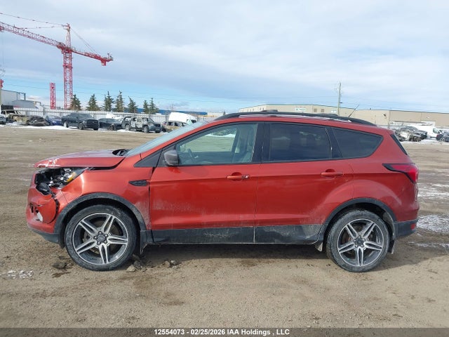 1FMCU9HD5KUA83297 Ford Escape