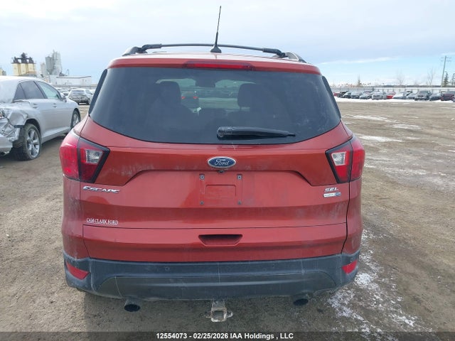 1FMCU9HD5KUA83297 Ford Escape