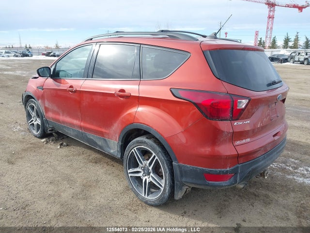 1FMCU9HD5KUA83297 Ford Escape