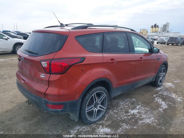 1FMCU9HD5KUA83297 Ford Escape
