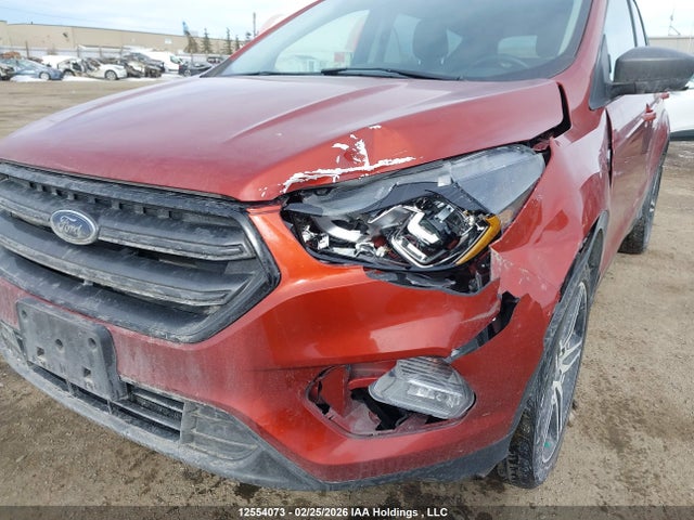 1FMCU9HD5KUA83297 Ford Escape