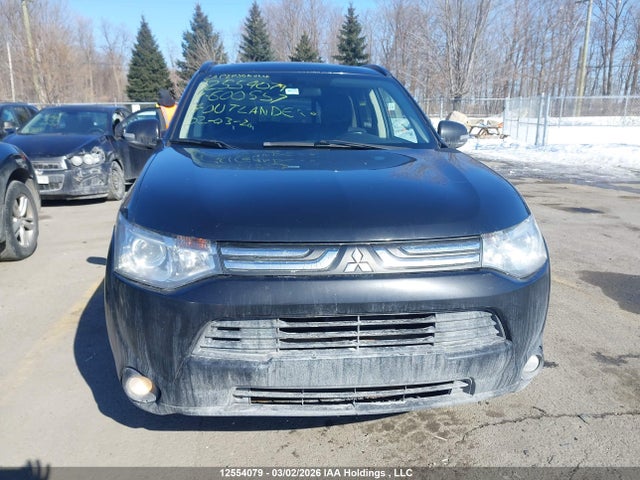 JA4JZ4AX9EZ600557 Mitsubishi OUTLANDER GT