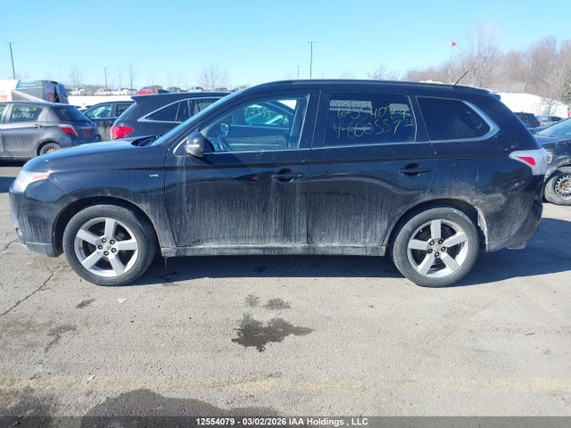 JA4JZ4AX9EZ600557 Mitsubishi OUTLANDER GT