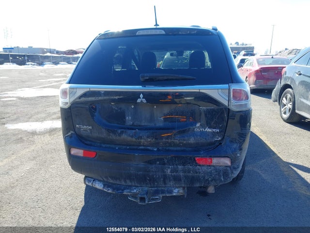 JA4JZ4AX9EZ600557 Mitsubishi OUTLANDER GT