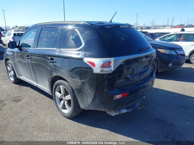 JA4JZ4AX9EZ600557 Mitsubishi OUTLANDER GT
