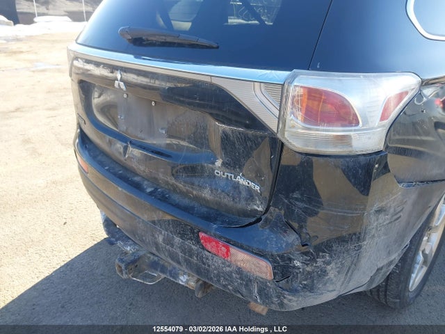 JA4JZ4AX9EZ600557 Mitsubishi OUTLANDER GT