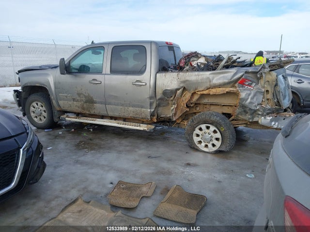 1GC1KYE89EF114000 Chevrolet Silverado 2500hd Ltz