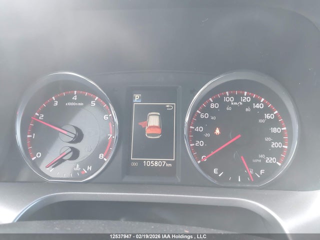 2T3JFREV9JW732104 Toyota RAV4 SE