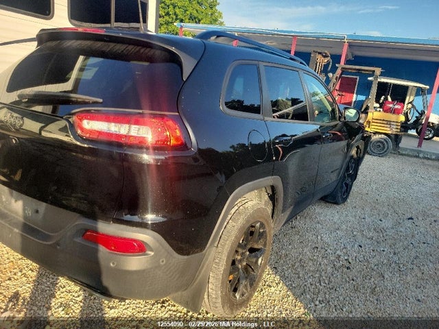 1C4PJMDX0JD581097 Jeep Cherokee Limited