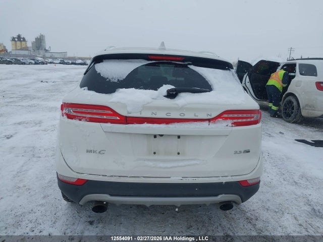 Lincoln MKC 2015 5LMTJ2AH2FUJ11315 Image 17
