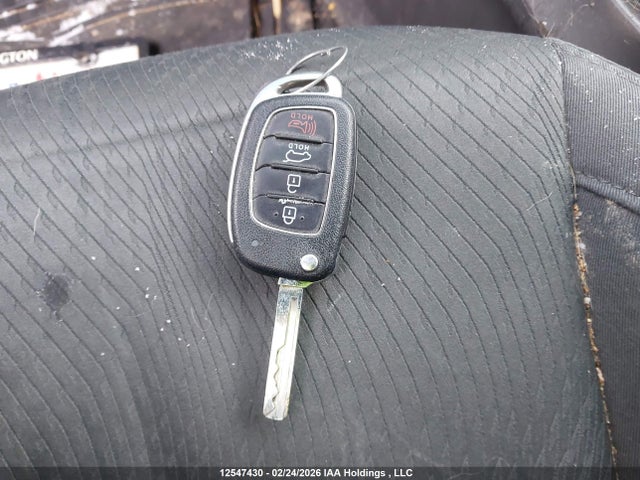 5NMZUDLB3JH053342 Hyundai Santa Fe Sport 2.4 Premium