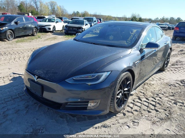 Tesla MODEL S 2016 5YJSA1E21GF153665 Image 2