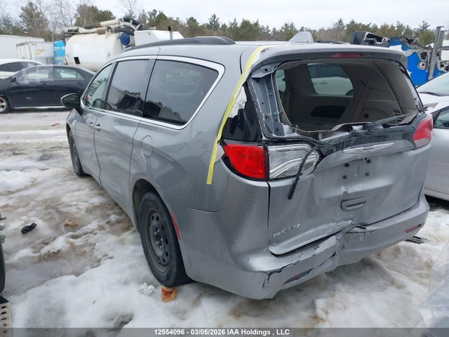 2019 Chrysler Pacifica Touring მანქანა იყიდება აუქციონზე, vin: 2C4RC1DG9KR584662, აუქციონის ნომერი: 12554096