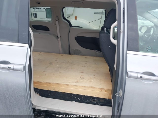 2019 Chrysler Pacifica Touring მანქანა იყიდება აუქციონზე, vin: 2C4RC1DG9KR584662, აუქციონის ნომერი: 12554096