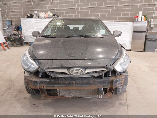 2016 Hyundai Accent Gl მანქანა იყიდება აუქციონზე, vin: KMHCT5AE4GU261688, აუქციონის ნომერი: 12554124