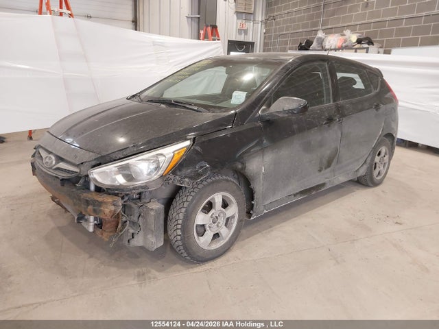 2016 Hyundai Accent Gl მანქანა იყიდება აუქციონზე, vin: KMHCT5AE4GU261688, აუქციონის ნომერი: 12554124