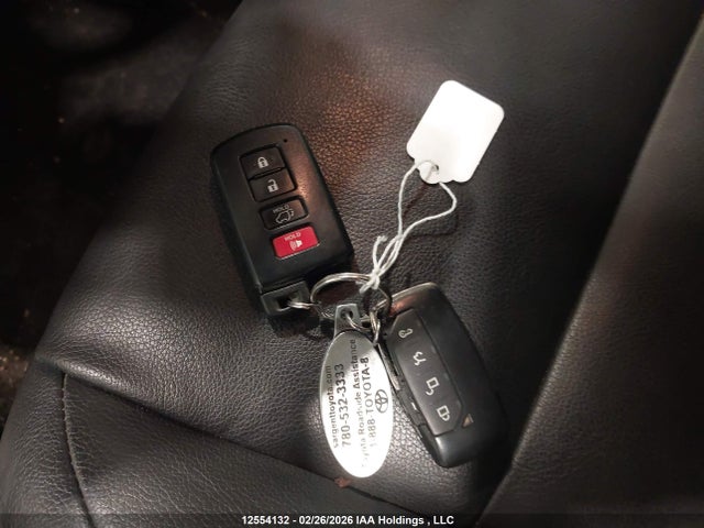 JTMJJREVXJD173626 Toyota Rav4 Hybrid Se