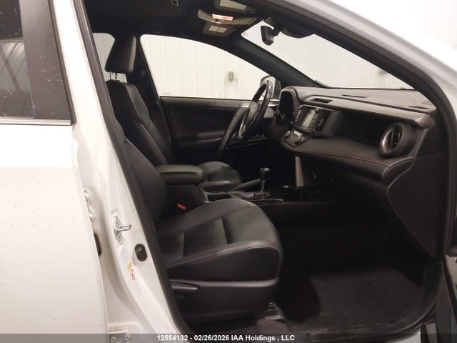 JTMJJREVXJD173626 Toyota Rav4 Hybrid Se