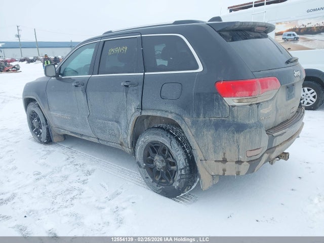 1C4RJFAGXFC751228 Jeep Grand Cherokee Laredo
