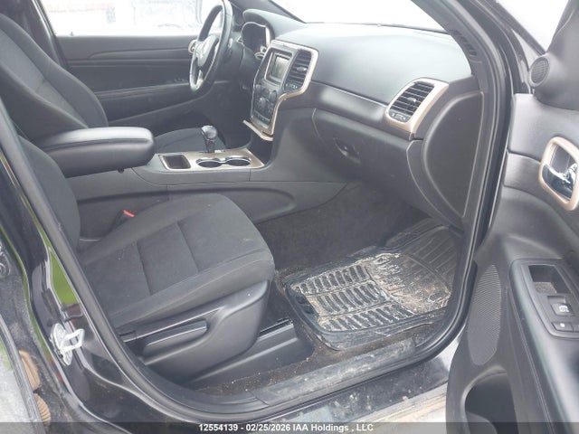 1C4RJFAGXFC751228 Jeep Grand Cherokee Laredo