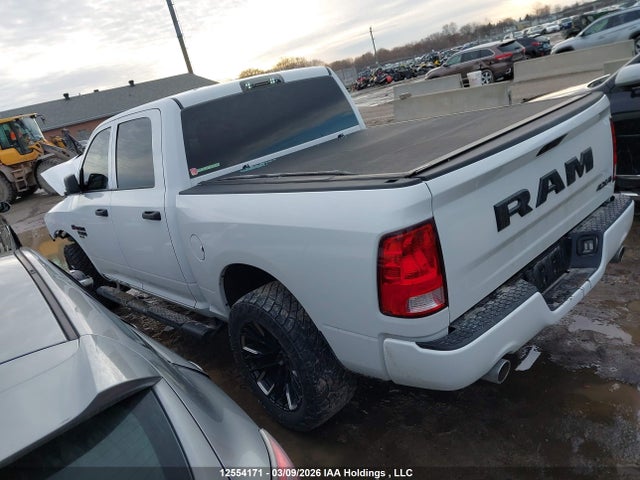 12554171 :رقم المزاد ، 3C6RR7KT3LG306047 vin ، 2020 Ram 1500 Classic St مزاد بيع