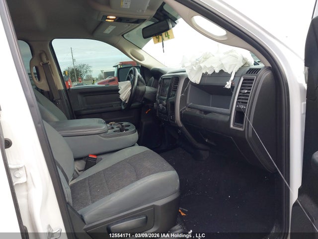 12554171 :رقم المزاد ، 3C6RR7KT3LG306047 vin ، 2020 Ram 1500 Classic St مزاد بيع