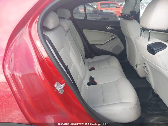 WDCTG4GB0HJ339865 Mercedes-Benz Gla 250 4matic