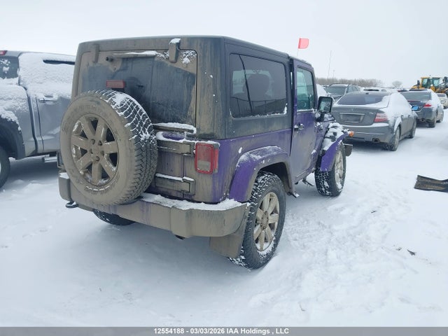 1C4AJWBG6HL740077 Jeep Wrangler Sahara