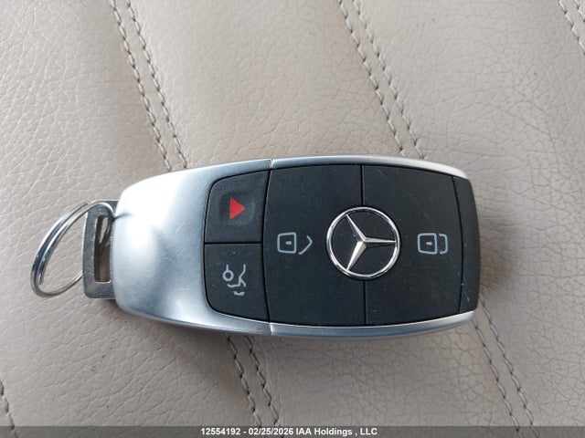 2020 Mercedes-benz Glc 300 4matic მანქანა იყიდება აუქციონზე, vin: WDC0G8EB9LV216323, აუქციონის ნომერი: 12554192