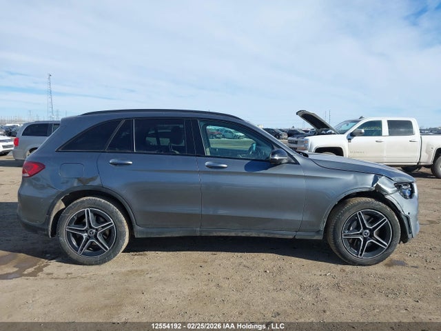 2020 Mercedes-benz Glc 300 4matic მანქანა იყიდება აუქციონზე, vin: WDC0G8EB9LV216323, აუქციონის ნომერი: 12554192